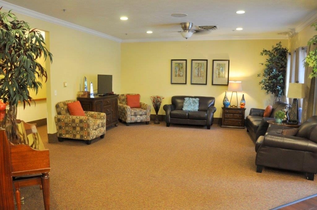 MIDTOWN VILLA Hemet, CA 92545 BoomersHub