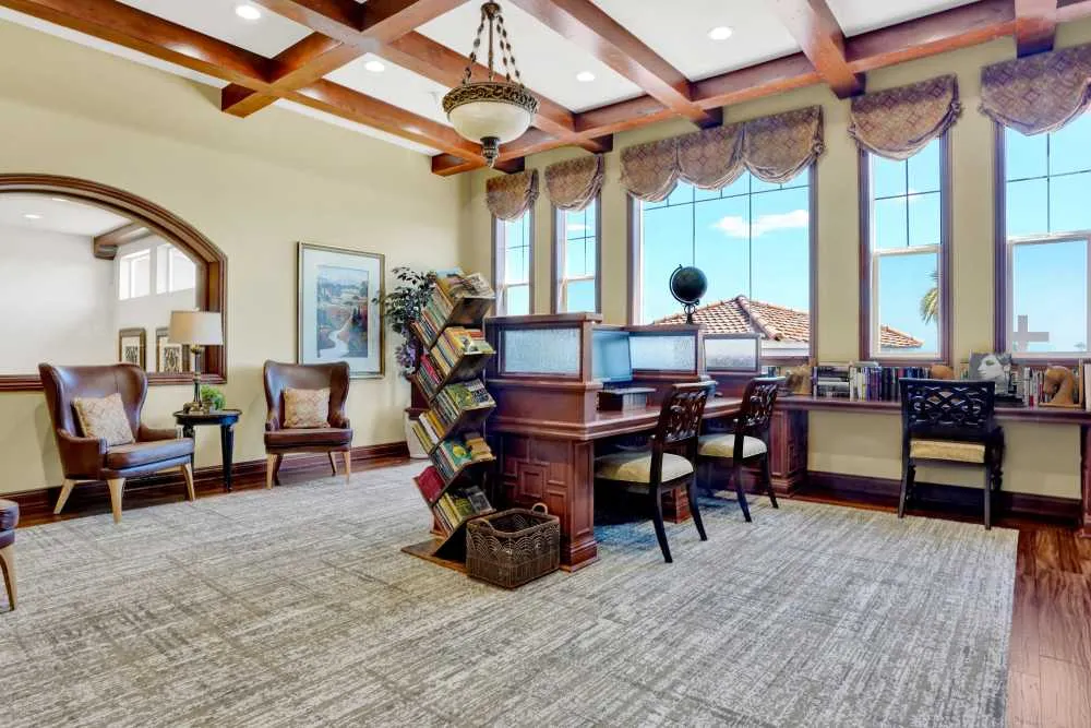 Estancia Del Sol - Library