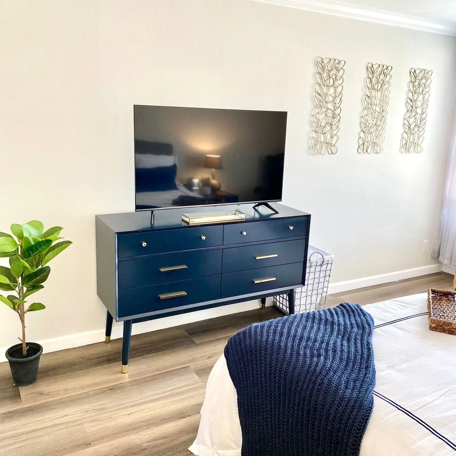 Image of TV, Plaza at Westwood Senior Living, The, Assisted Living in Los Angeles, CA