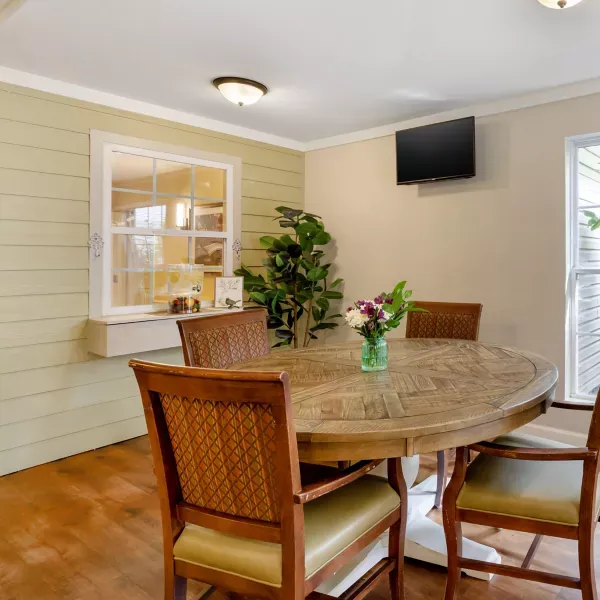 Sunroom, Brookdale Pinehurst Park, Assisted Living in Denver, CO