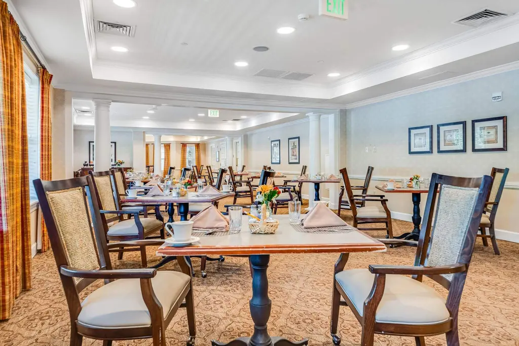 Sunrise at Cherry Creek | Dining Room, Sunrise Assisted Living at Cherry Creek, Assisted Living in Denver, CO