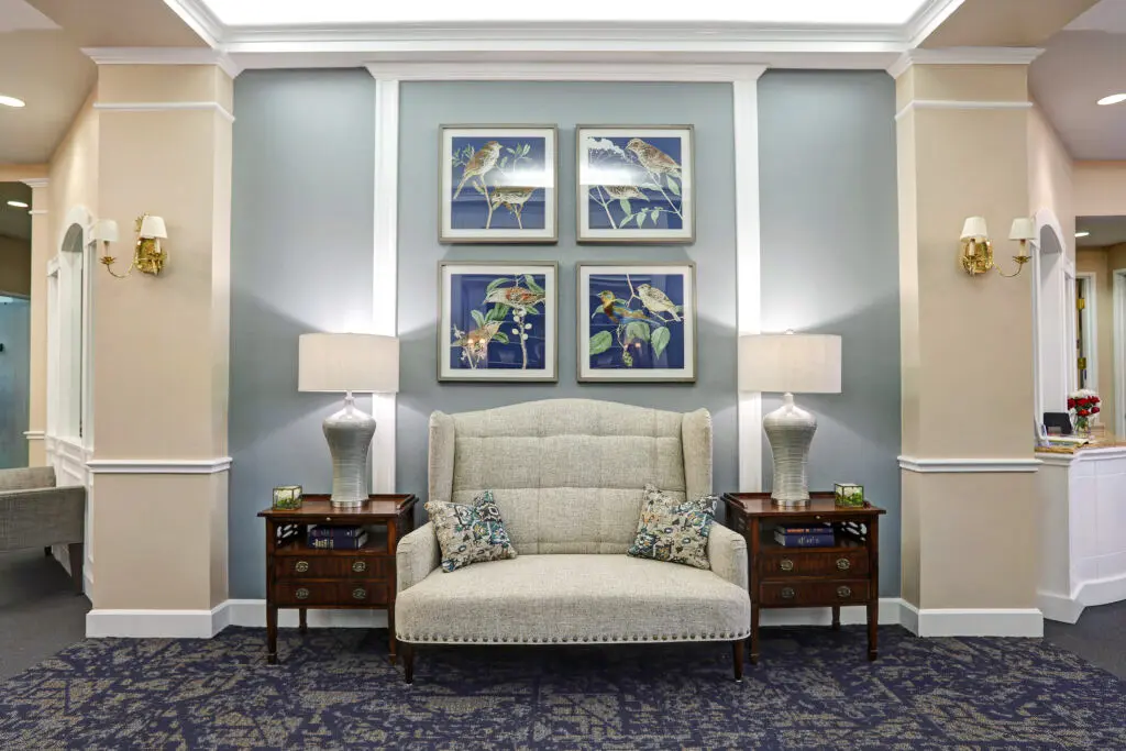 Parkwood Village Lounge area in community, Parkwood Healthcare Community, Assisted Living in Bedford, TX